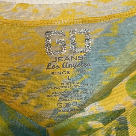 Vintage Love and Peace Go jeans sheered fabric tee shirt - Picture 4 of 4